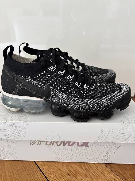 Nike Scarpe da uomo: Nike Air Vapormax Flyknit 2 – Usato da Lausanne venduto da sam_v8xp