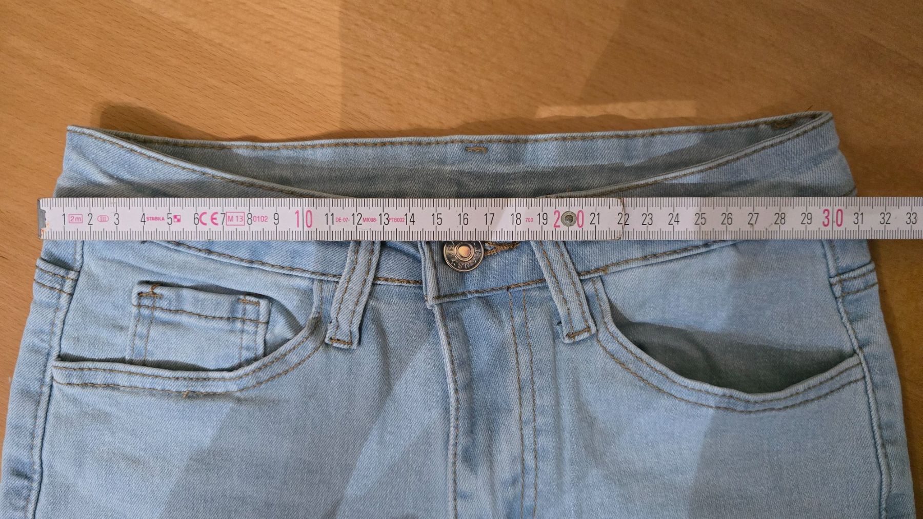 Shein Jeans: Slim Fit Jeans - XS - Schlaghose 👖​ – Nuovo (secondo la descrizione) da Thalwil venduto da VitaMini 2