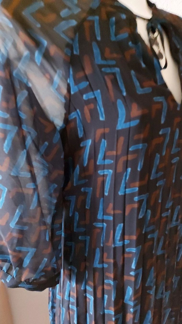 Nile Vestiti: Nile Kleid gr,S,Neu!! – Nuovo (secondo la descrizione) da Langenthal venduto da ivet7 2