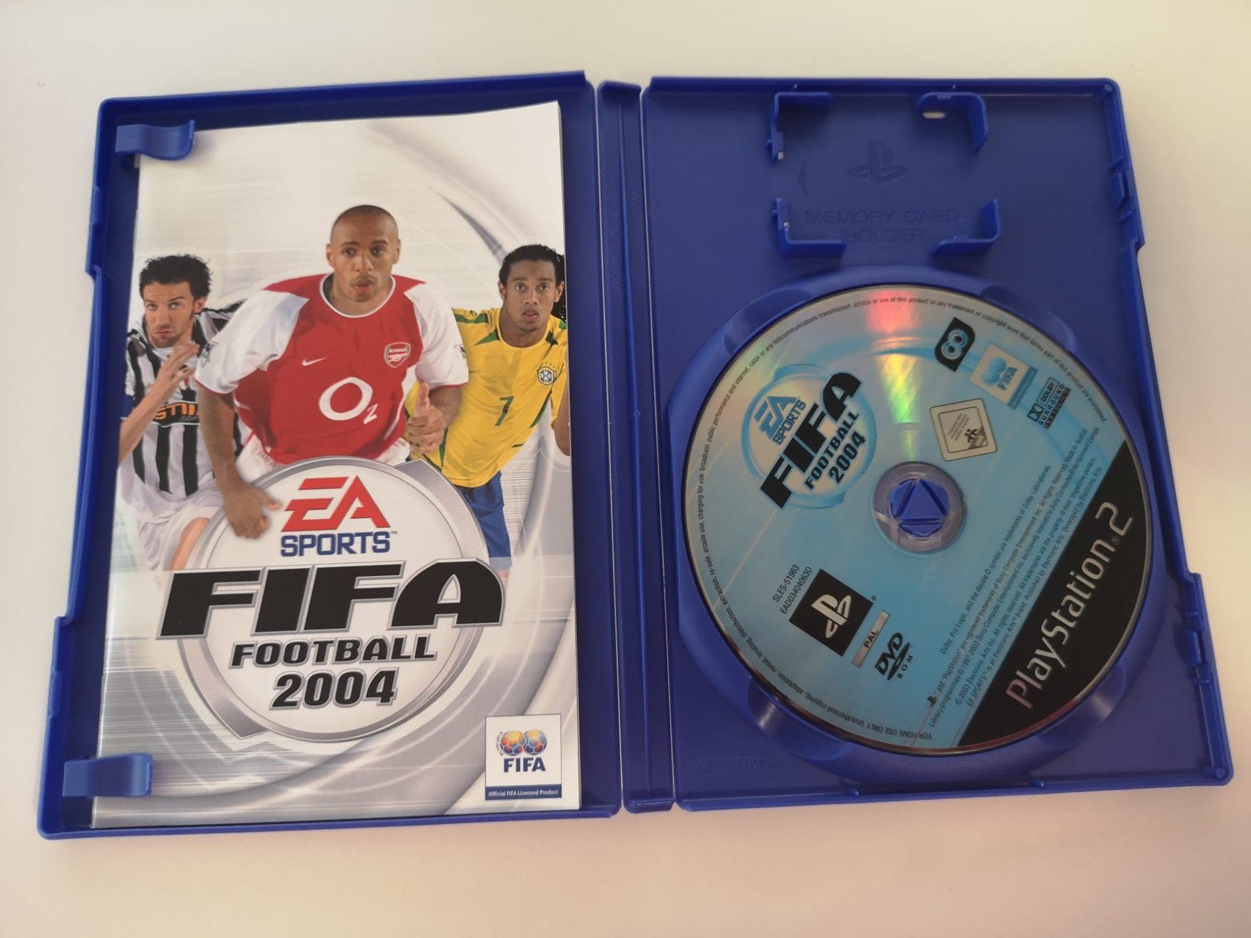 Giochi: Fifa Football 2004 (PS2) – Usato da Herisau venduto da Seyashop_2 1