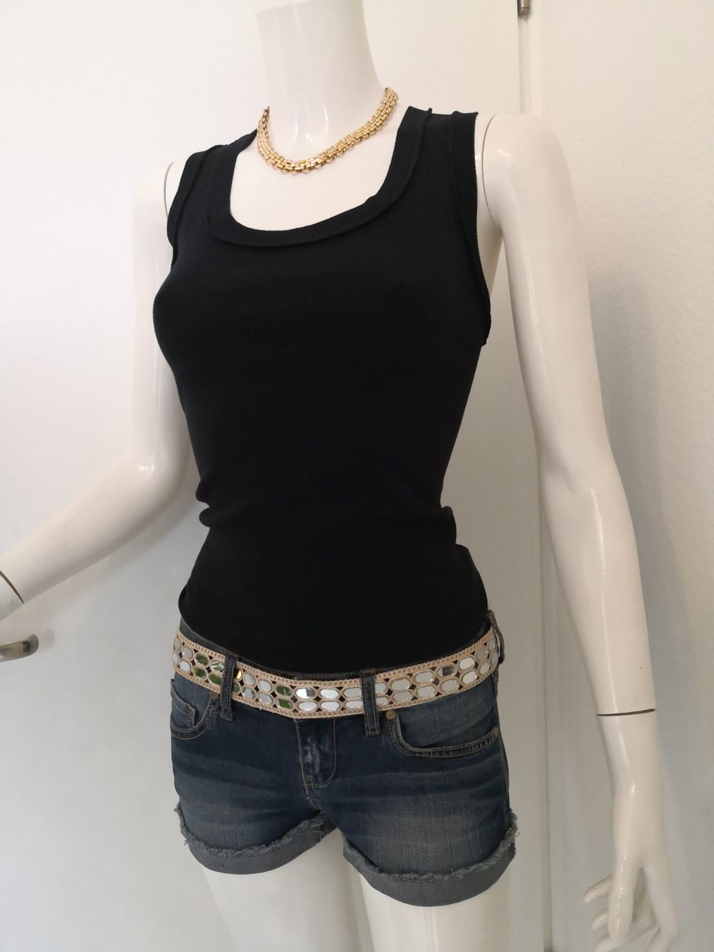 Mango Tops: 🤩MANGO TOP SCHWARZ – D'occasion à Olten par Naja-Twins-Twins 8