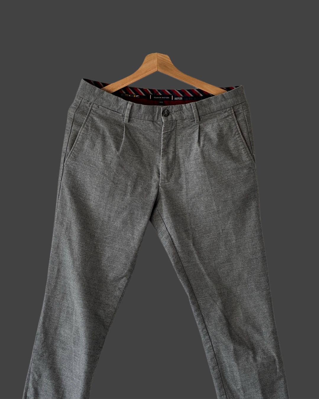 Pantaloni: Chino Tommy Hilfiger – Usato da Châtelaine venduto da 333shop 1