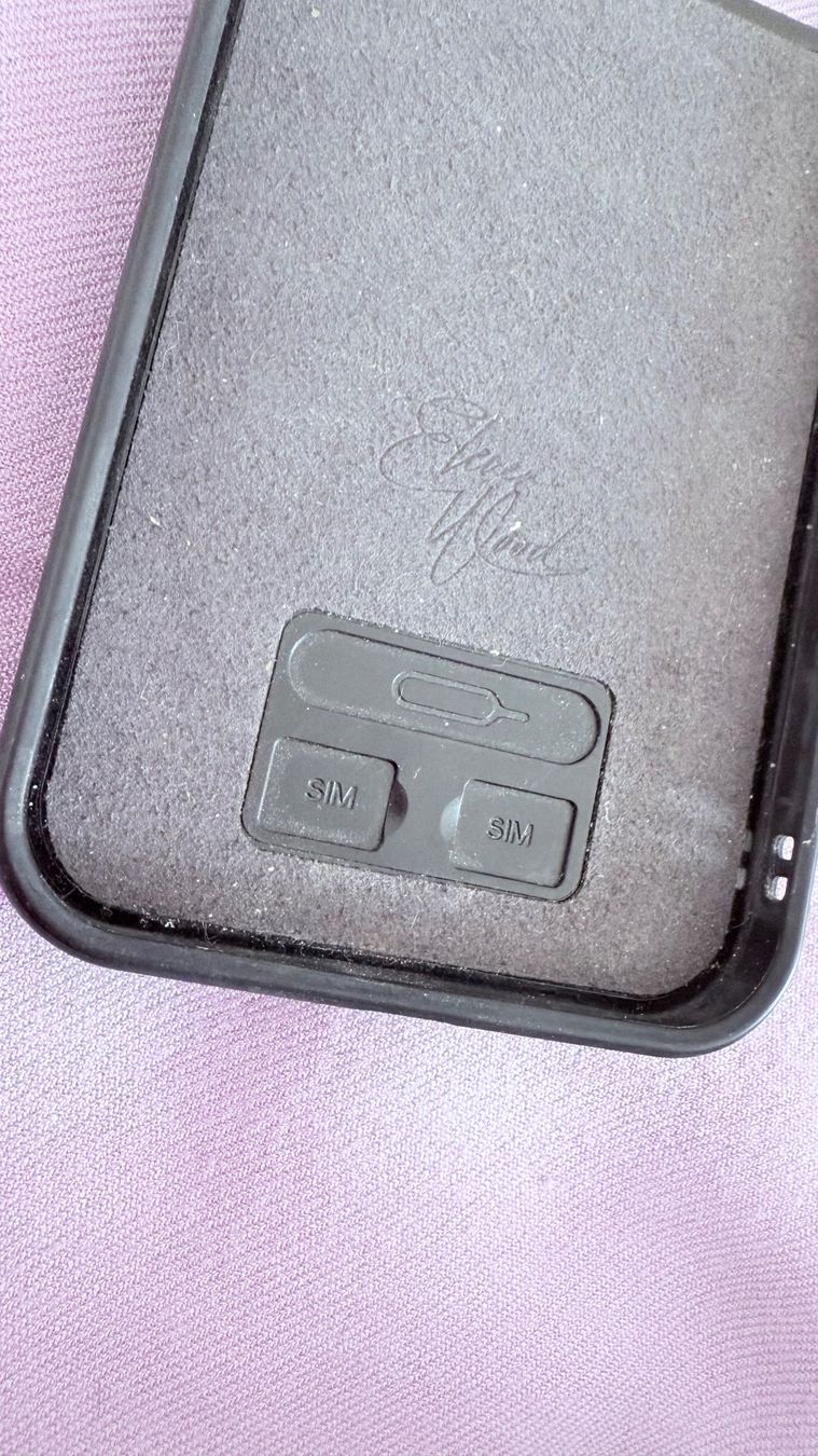Apple Covers & Schutzfolien: • Handycover - Cover - Hülle • – Gebraucht aus Basel von mendoza13 2