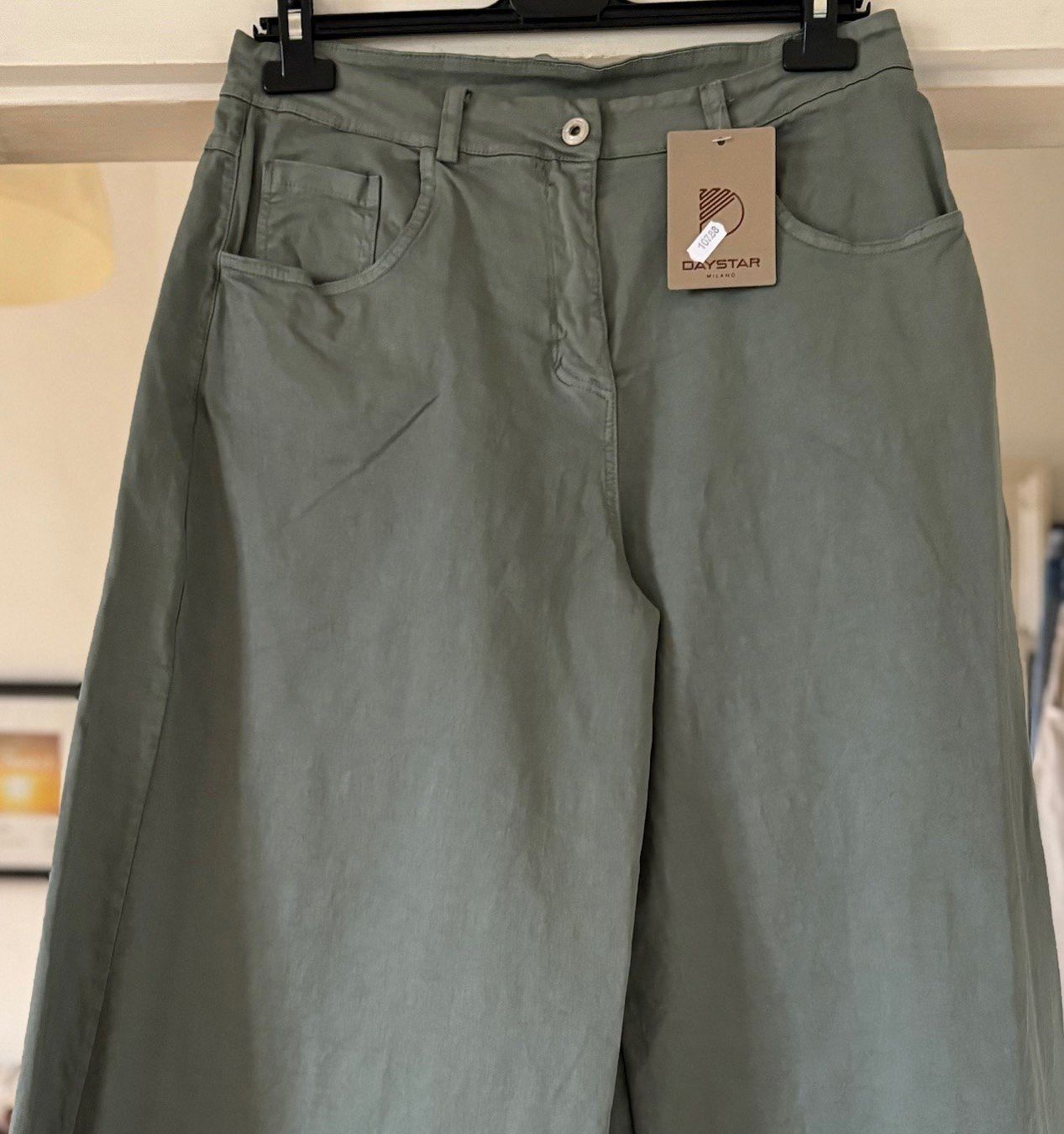 Pantaloni: PANTALONS EXTRA WIDE! M – Nuovo e nell'imballaggio originale da Locarno venduto da NicoNion 3