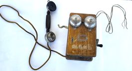 Antikes Wandtelefon Holzgehäuse Kurbel gebraucht