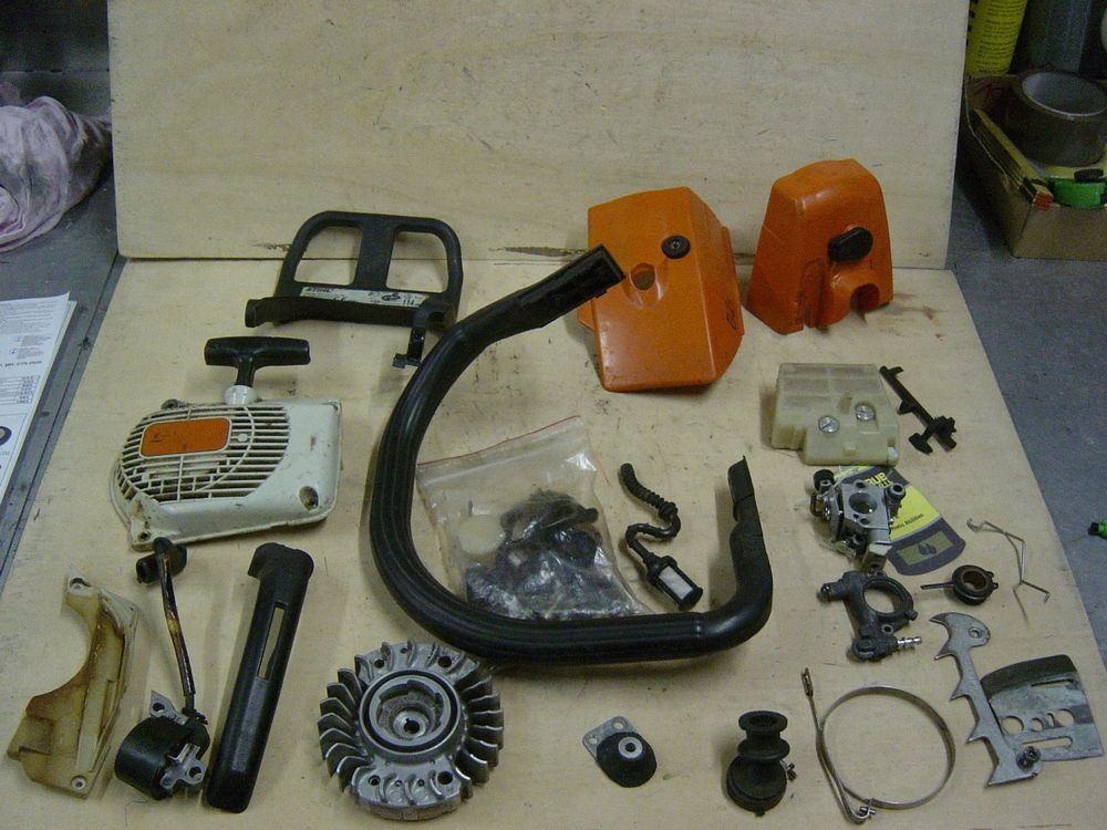 Div. Teile zu Motorsäge Stihl MS 260 Kaufen auf Ricardo