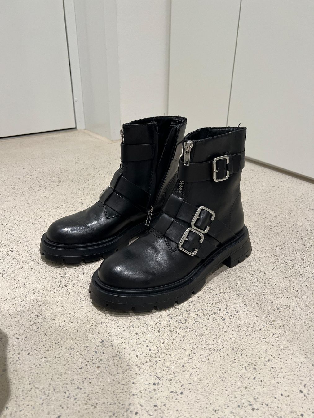 Zara Damenschuhe: NEUE ZARA SCHUHE - Gr.38 – Neu und originalverpackt aus Steinhausen von togoraul123