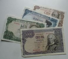 Lot ++ 4 Stück alte Banknoten aus Spanien