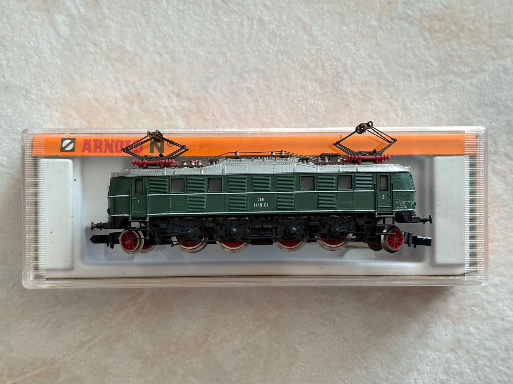Arnold Modellini di ferrovie: Arnold 2454 Elok 118 öBB – Nuovo (secondo la descrizione) da Hauterive NE venduto da eriamch 2