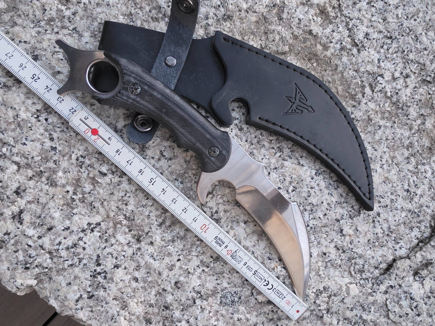 Accessoires: Sehr schönes Messer – Neuf avec emballage d'origine à Herzogenbuchsee par Melissa110 1
