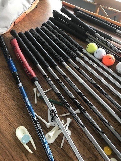 Mazze & Set: Golfsack/ Golf Bag mit div. Golfschläger – Usato da Brügg BE venduto da schwimmer01 1