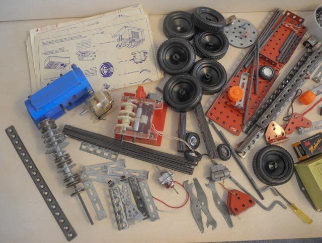 Meccano Baukästen: Meccano-Set – Gebraucht aus Benzenschwil von One_way 1