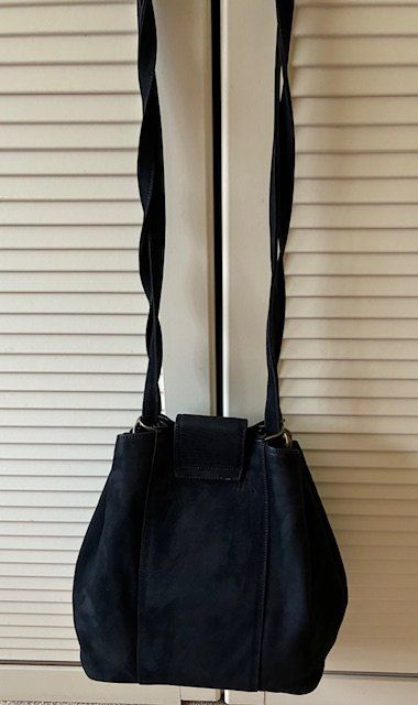 Prada Taschen für Damen: Vintage Prada Tasche – Gebraucht aus Zürich von lakili 3