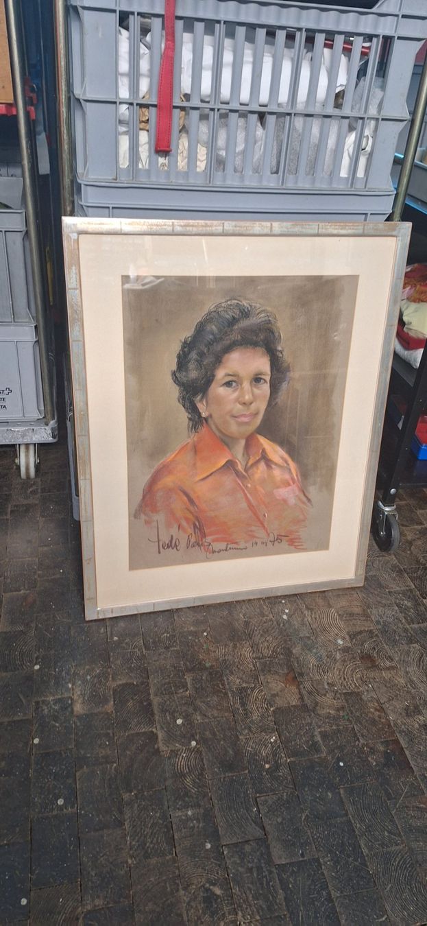 Poster & Bilder: Portrait mit Rahmen 1975 – Gebraucht aus Basel von Meggesflomi