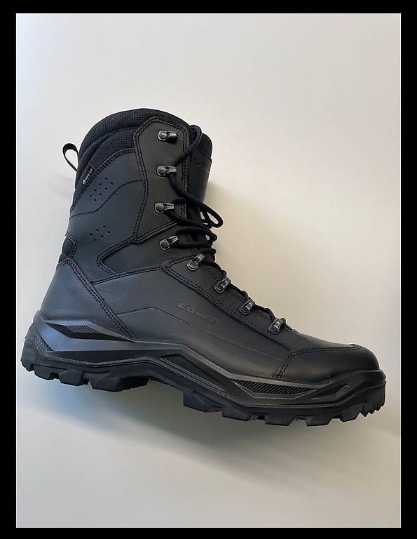 Scarpe da uomo: Chaussures neuves LOWA  – Usato da Charmey (Gruyère) venduto da ovo_2pn9