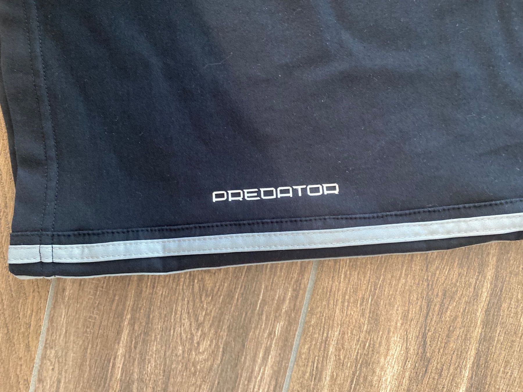 Adidas Pantaloni: Adidas Hose Predator climacool schwarz Gr. L – Usato da Pratteln venduto da a23_j2gs 2