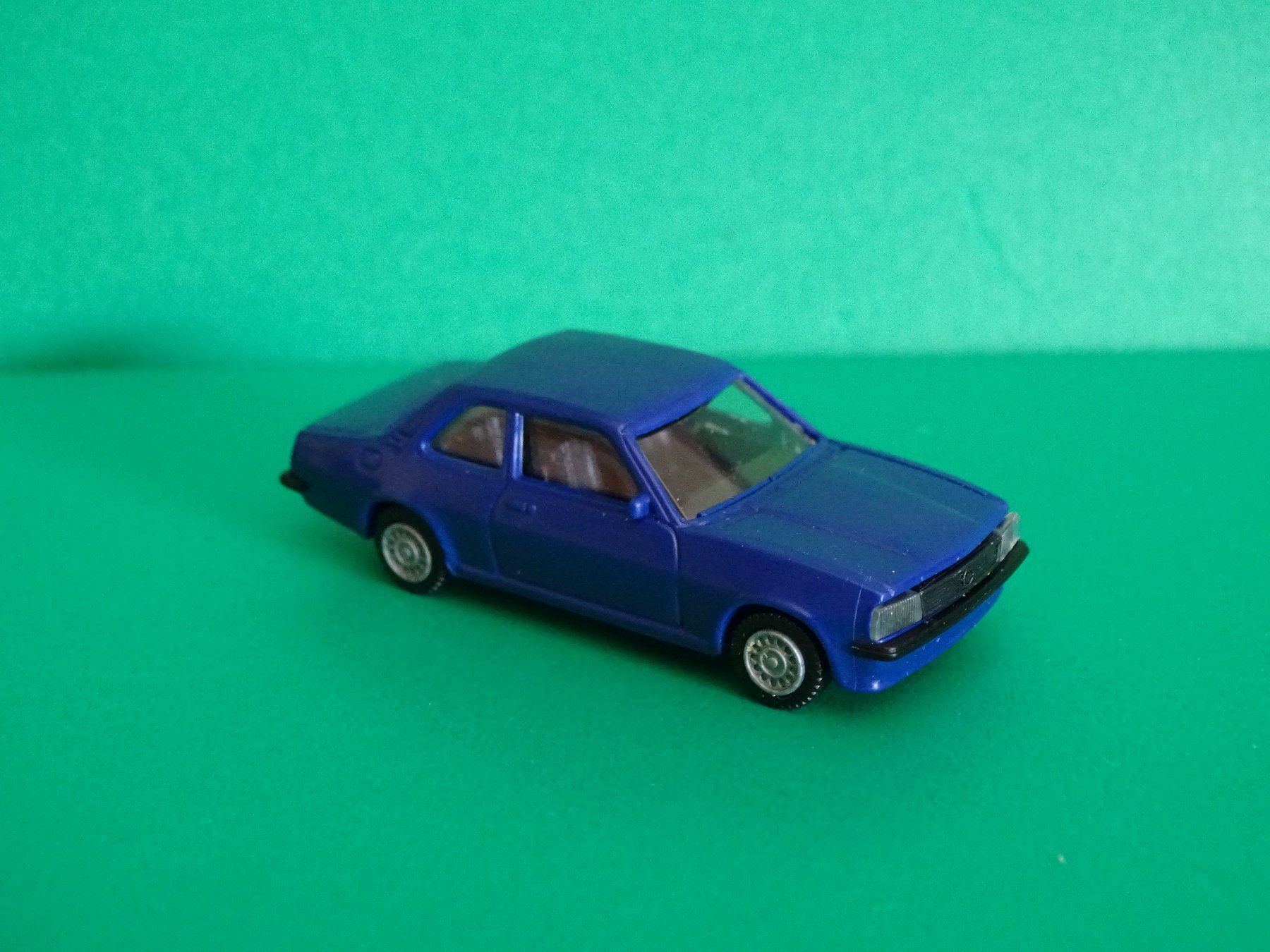 Opel Modellini d'auto: Opel Ascona von euromodel 1/87 – Nuovo (secondo la descrizione) da Bretzwil venduto da Meex 1
