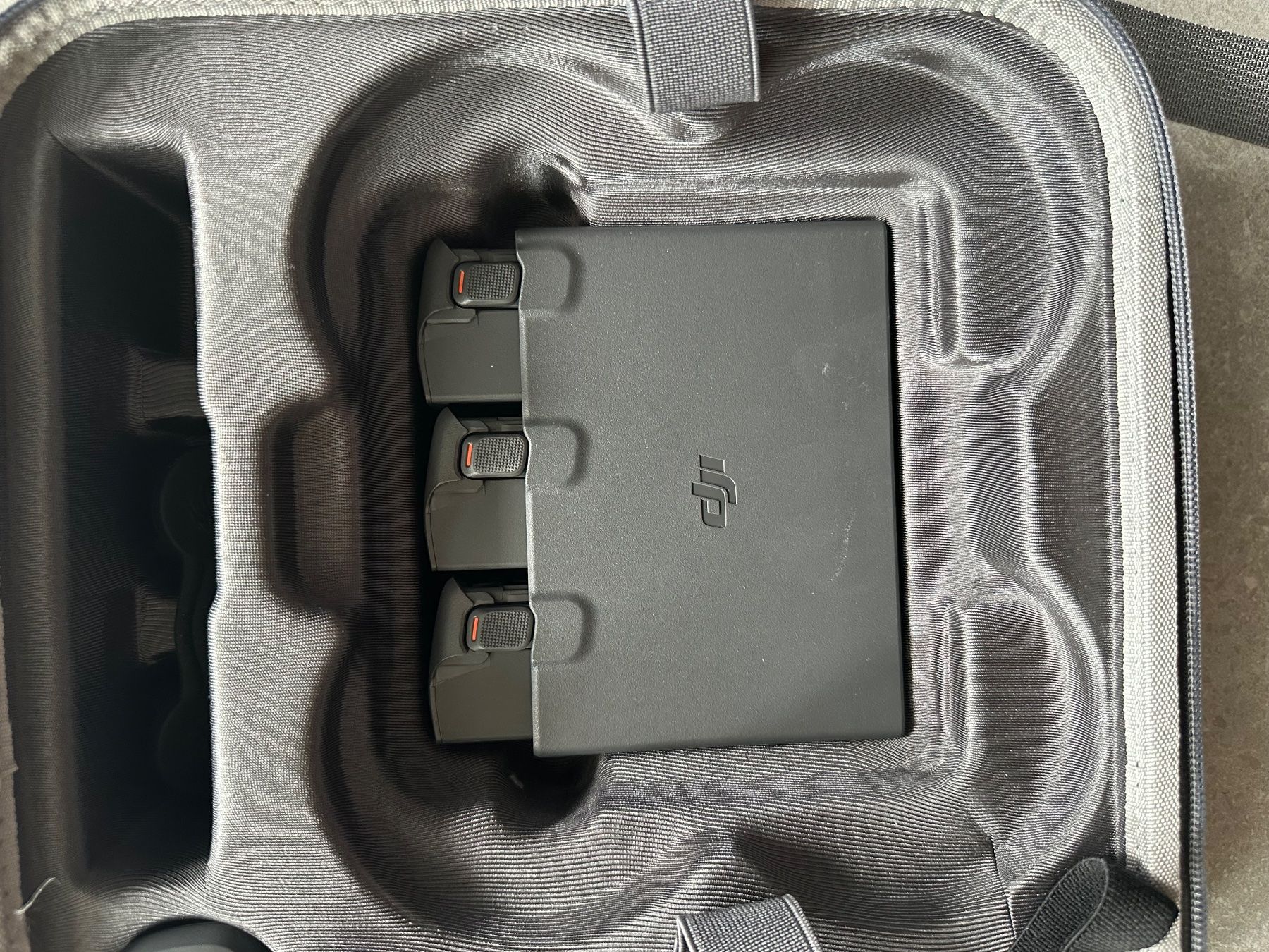 DJI RC Modellbau: DJI Avata 2 Fly More Combo mit Zubehör – Gebraucht aus Allschwil von Bamba. 6
