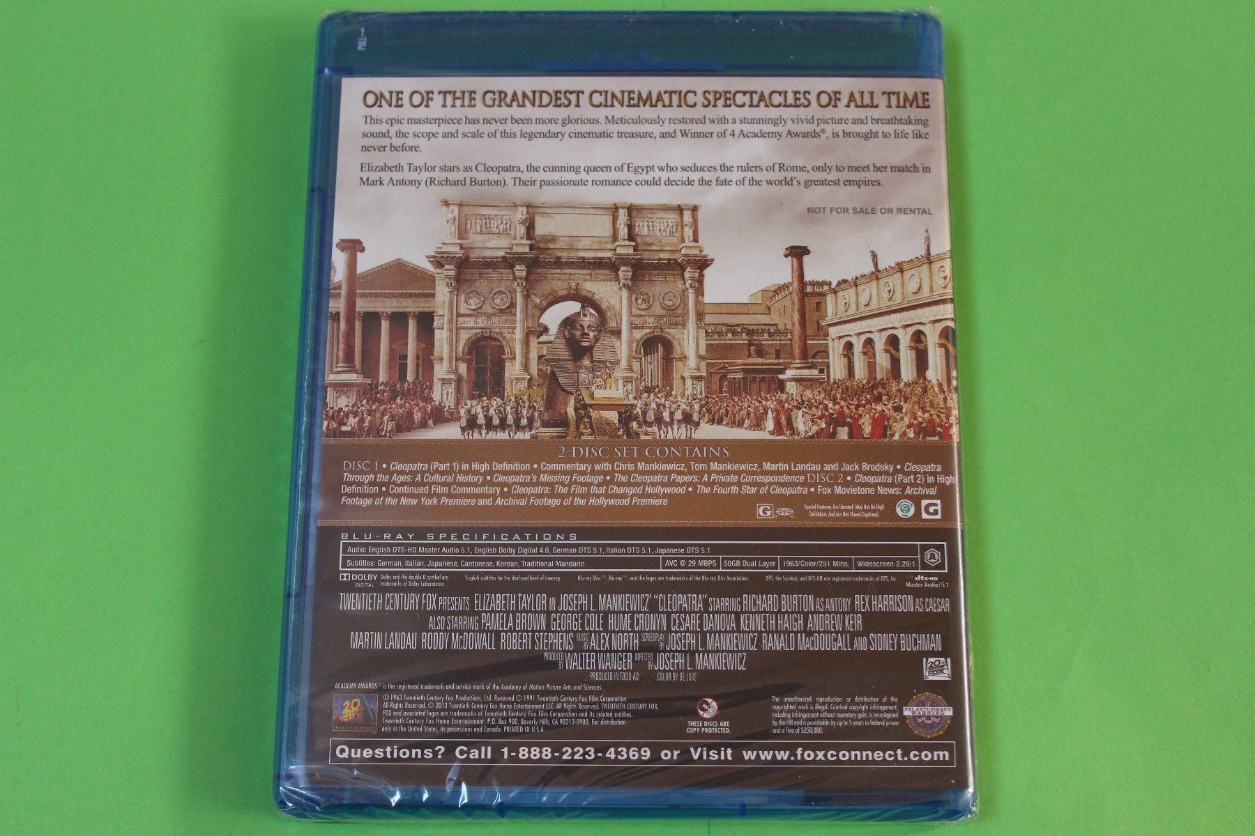 Tutti i DVDs: CLEOPATRA (2 BLU-RAY) NEU+OVP CODE A mit Elizabeth Taylor – Usato da Tübach venduto da JamesStone 1