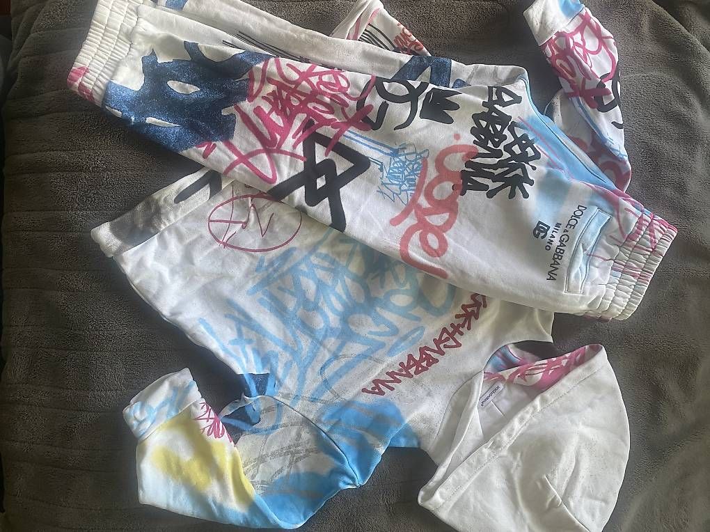 Kleiderpakete: Dolce & Gabbana tracksuit  – Gebraucht aus Steffisburg von DeniseNThiede