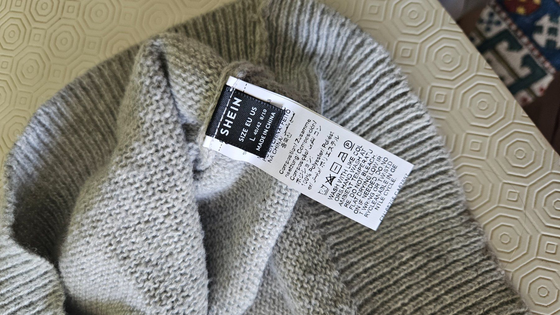 Shein Maglioni & Felpe: Maglione grigio chiaro Shein tg.L – Usato da Melano venduto da H-Sara 1