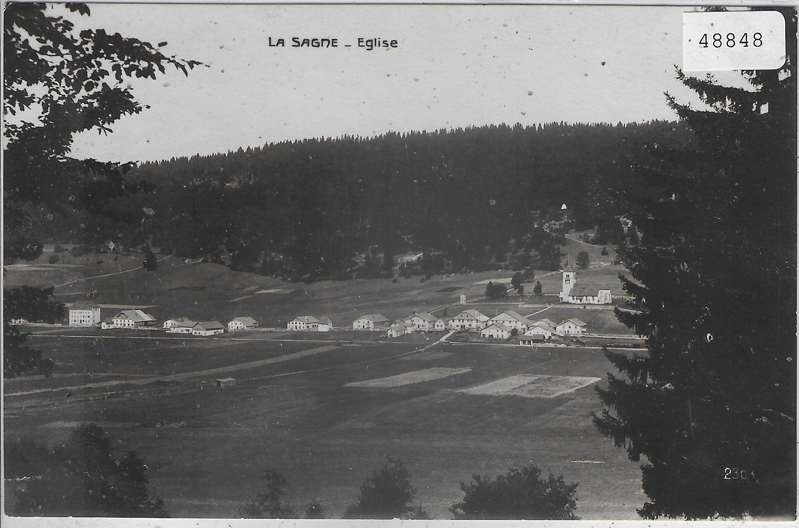 Cartes postales: La Sagne - Eglise – D'occasion à Ettingen par Kartenplanet