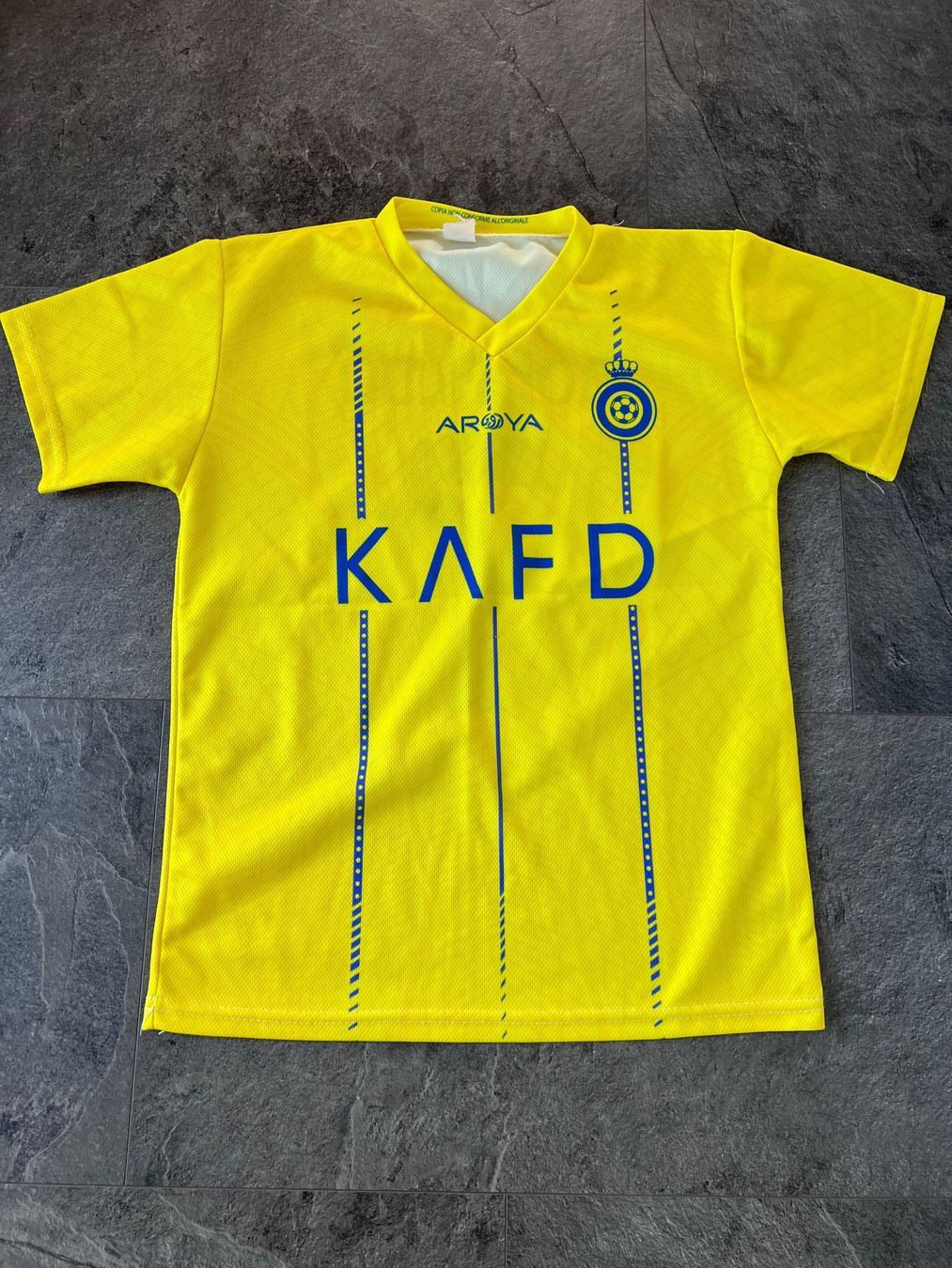 Trainer, Turnhosen & -trikots: Fußballtrikot – Gebraucht aus Walzenhausen von Cerna007