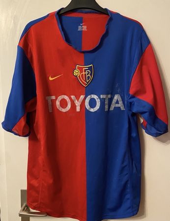 FC Basel Trikot 2002-2004 Grösse L mit Unterschriften