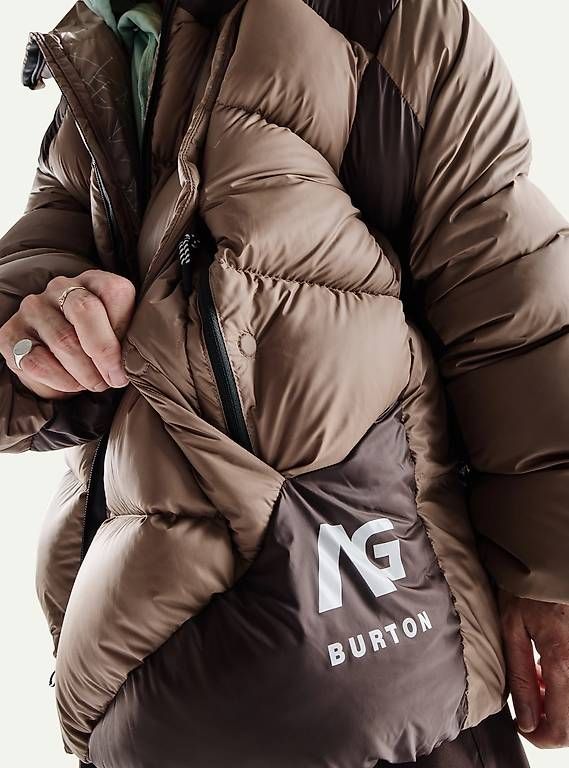 Burton Vestes: Burton AG Daunenjacke – D'occasion à Flims Waldhaus par flo_sth6 1