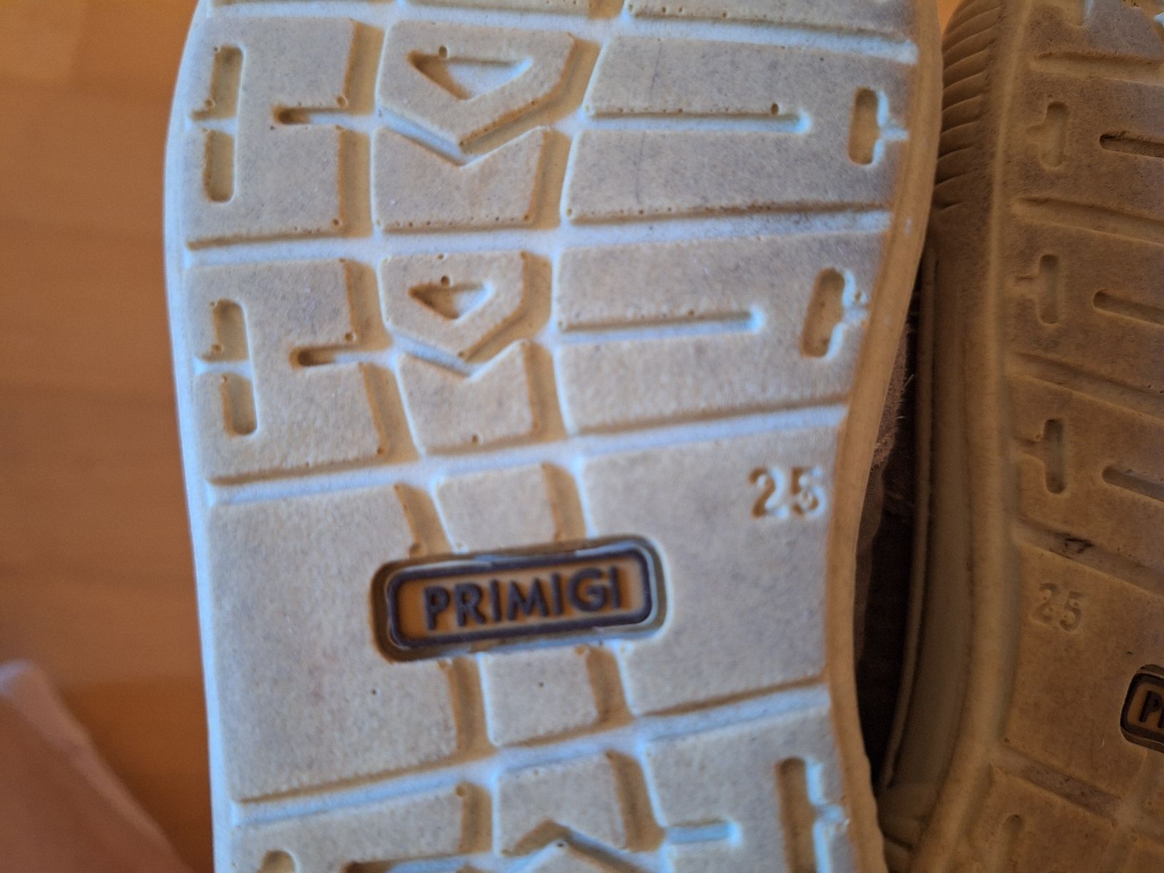 Primigi Schuhe für Mädchen: Winterschuhe von Primigi in Gr. 25 – Gebraucht aus Oberrieden von man_9tm2 5