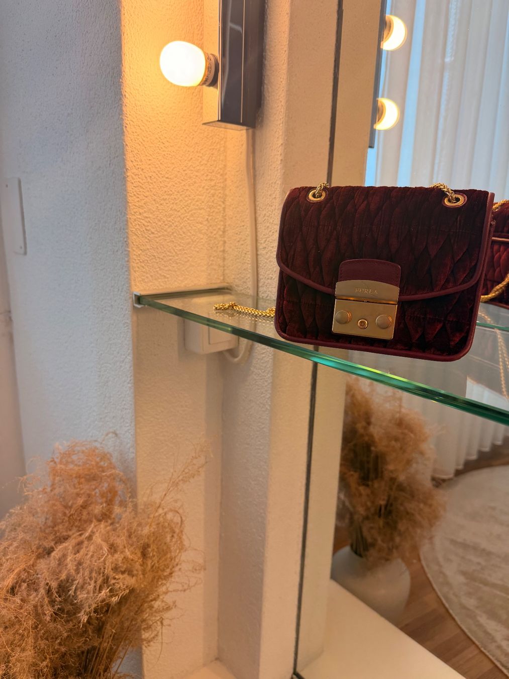 Furla Sacs femmes: Kleine Furla Samttasche – D'occasion à Zug par ang_9cl8