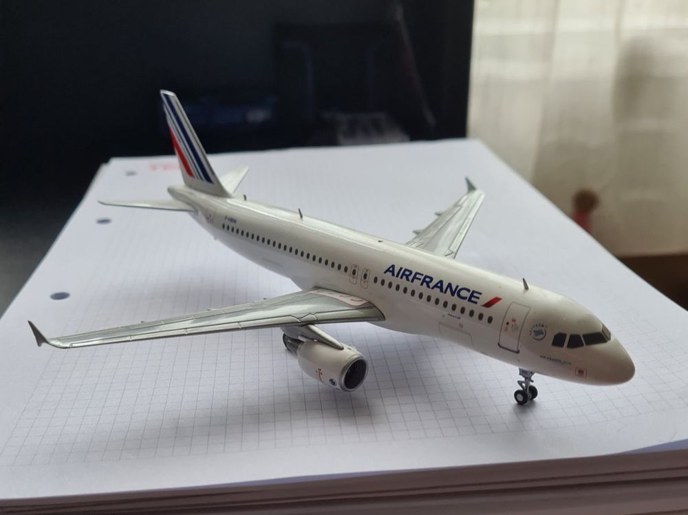 Avion France, WIKING Machart, Maßstab 1:200 (GK22) - FR