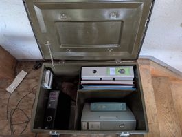 Schweizer Armee - Büro- Kiste