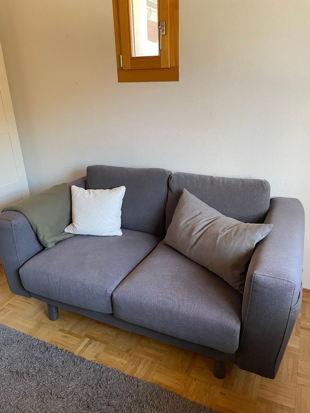 Sofas: Graues Sofa – Gebraucht aus Pontresina von lov_g8d5 1