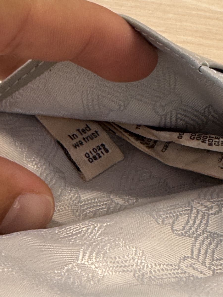 Ted Baker Portemonnaie: Ted Baker Passport Holder – Gebraucht aus Clarens von Ian_calvin 6