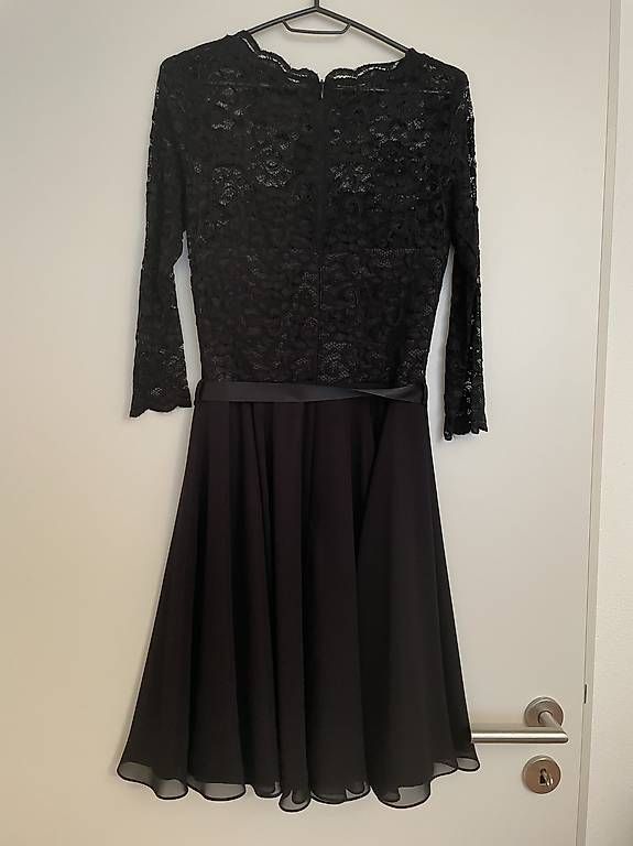 Vestiti & Gonne: Schwarzes kleid grösse 36 – Usato da Uetikon am See venduto da CarlosN01 1
