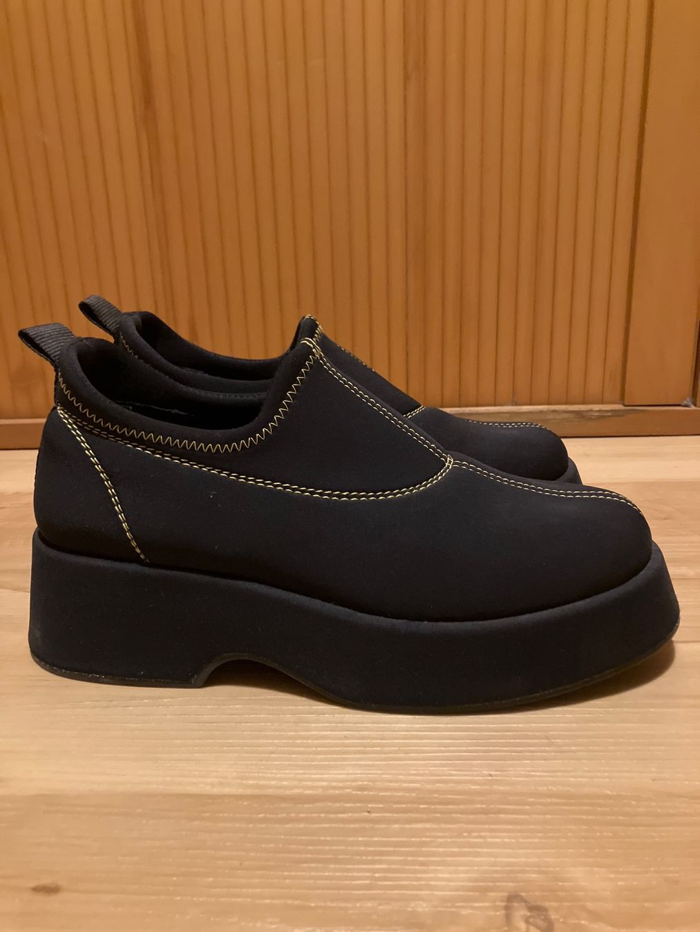 Ganni Scarpe da donna: Loafers Ganni – Usato da Zürich venduto da vanisza