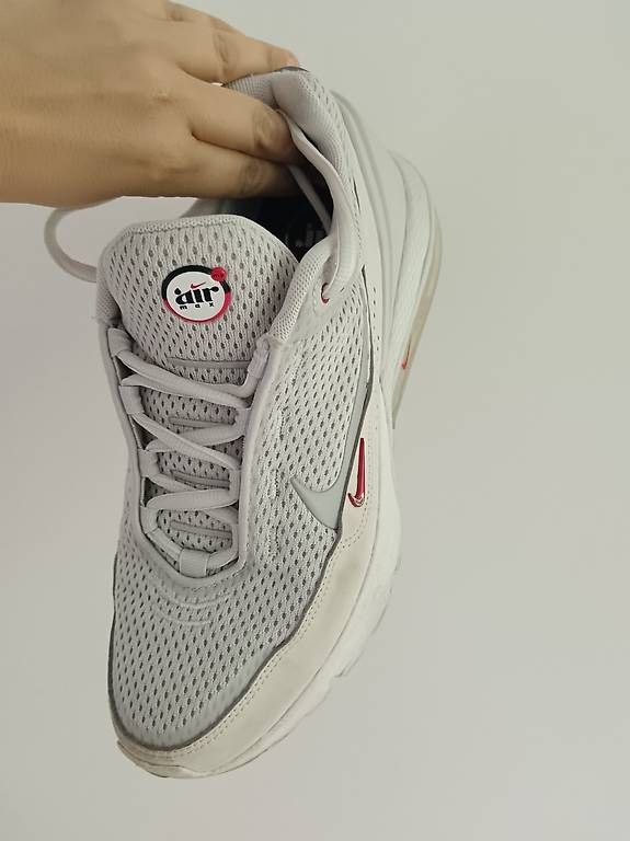Scarpe da uomo: Nike Air Max Pulse size 40 – Usato da Glattbrugg venduto da cam_wsk9