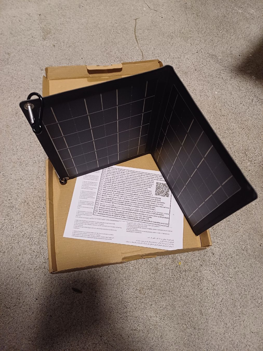Caricabatterie: Mobiles Solarpanel-Ladegerät – Usato da Dübendorf venduto da LZ9374 1
