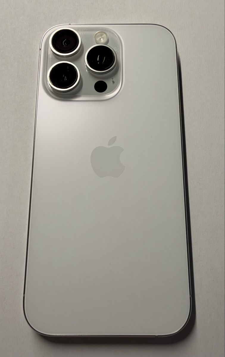 Apple Telefoni cellulari / Smartphones: Apple iPhone 16 Pro 256GB – Usato da Oberurnen venduto da dnoser 2