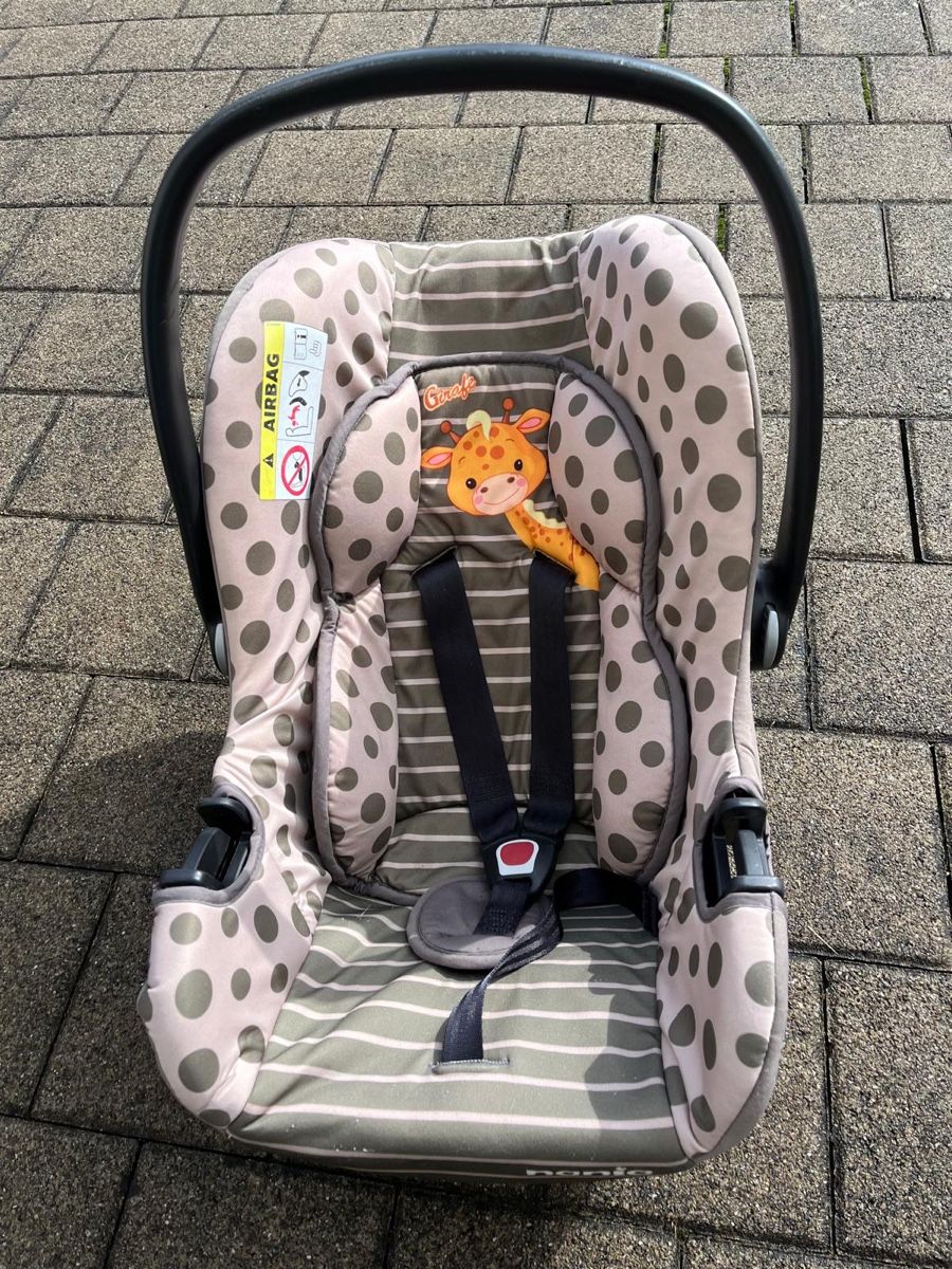 Auto-Kindersitze: Dooky Babyschale / Autositz mit Giraffe – Gebraucht aus Klingnau von Zimbo11