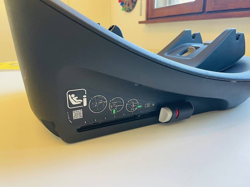 Seggiolini per auto: Cybex base G – Usato da Genève venduto da Alamirk 4