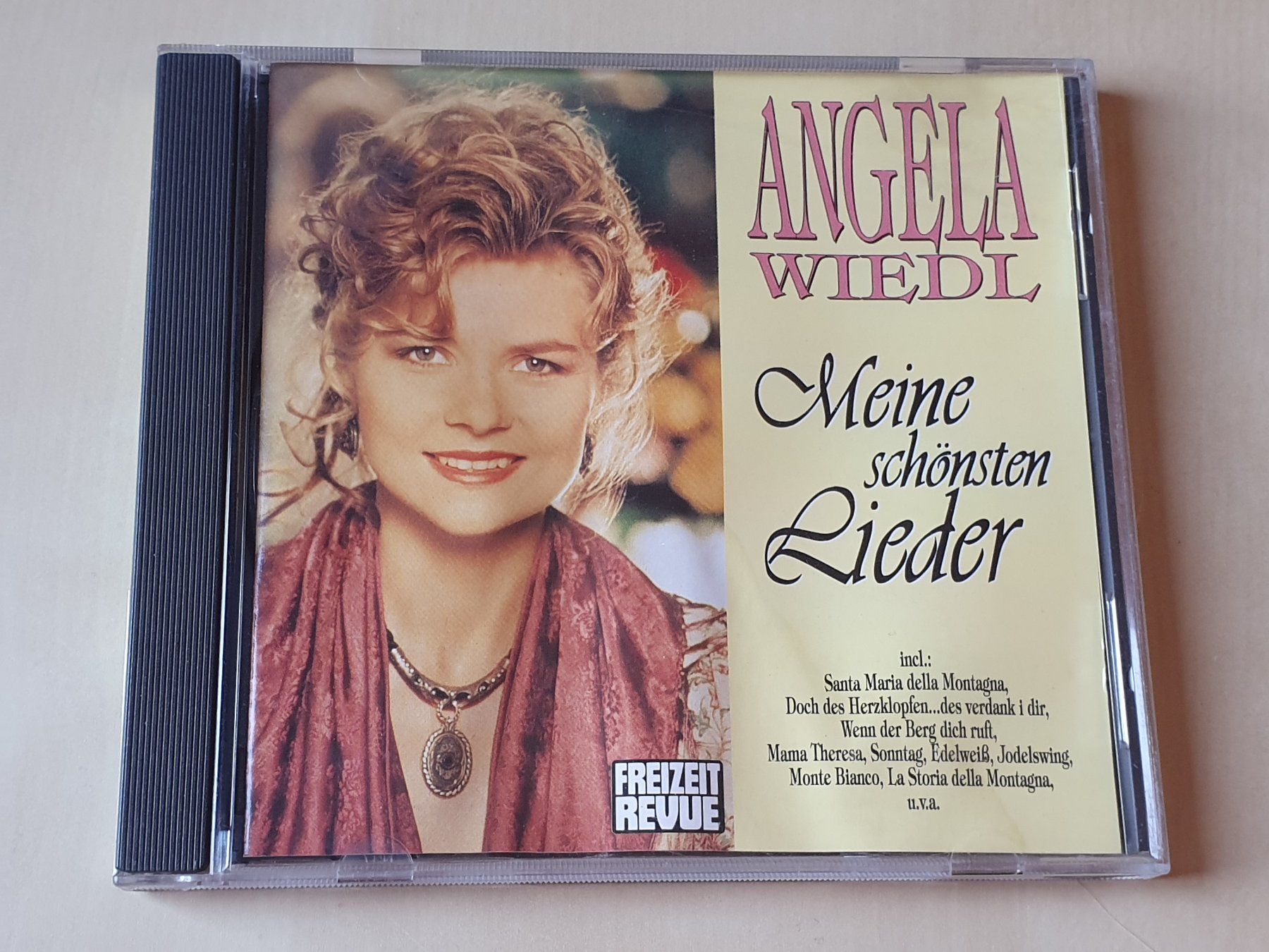 CD: Angela Wiedl Meine schönsten Lieder – Usato da Stansstad venduto da collectorsshop