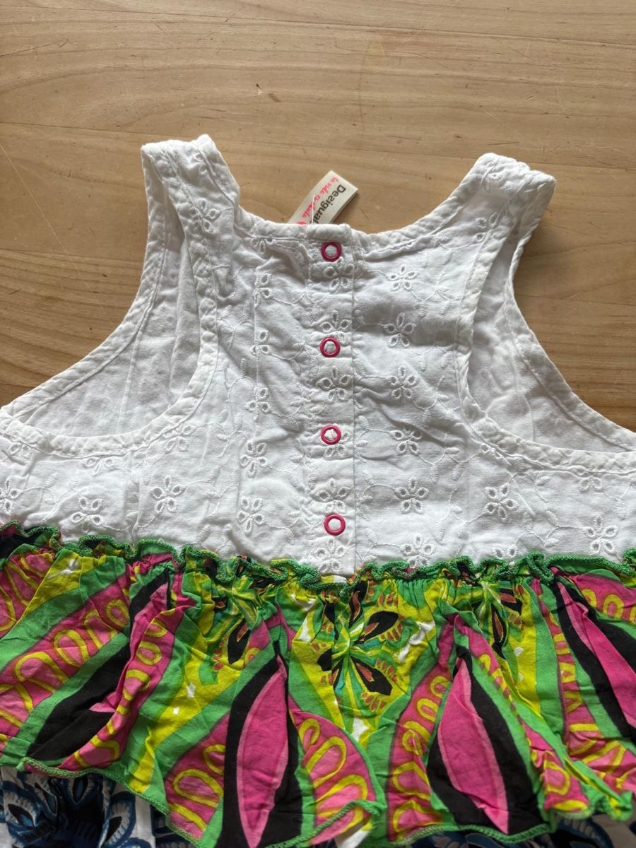 Blusen, T-Shirts & Tops: Set 4 T-Shirt 122-128 – Gebraucht aus Bergdietikon von Marineh2004 2