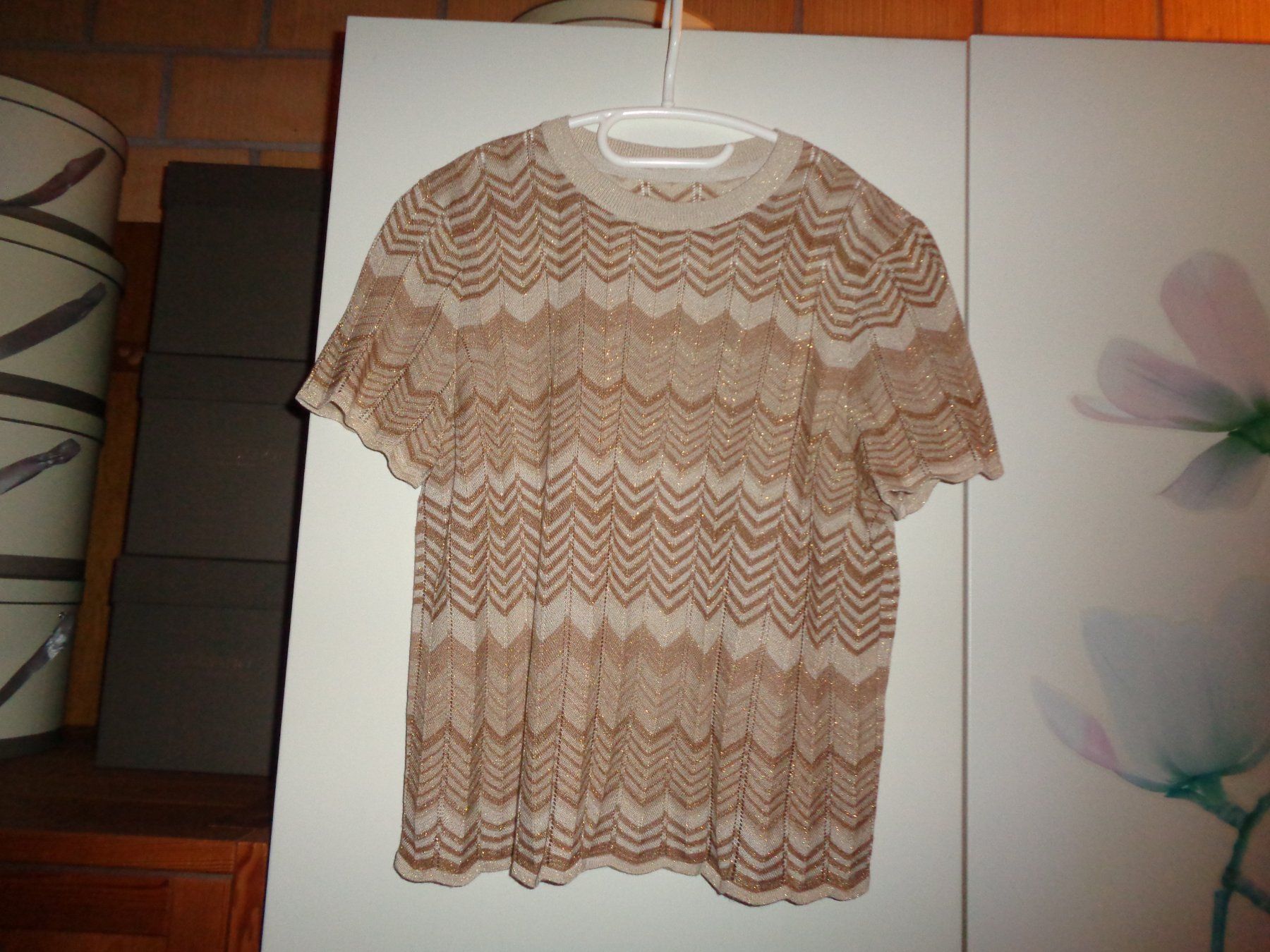 T-Shirts: *** hübsches feines Shirt *** – Gebraucht aus Othmarsingen von Leuchtturmlady
