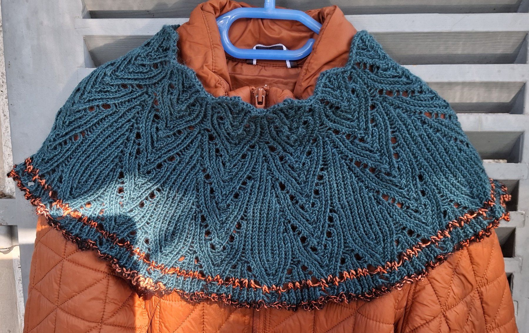 Foulards, Tücher & Schals: Schulterwärmer handgestrickt    NEU – Neu (gemäss Beschreibung) aus Langenthal von Handstrick 1