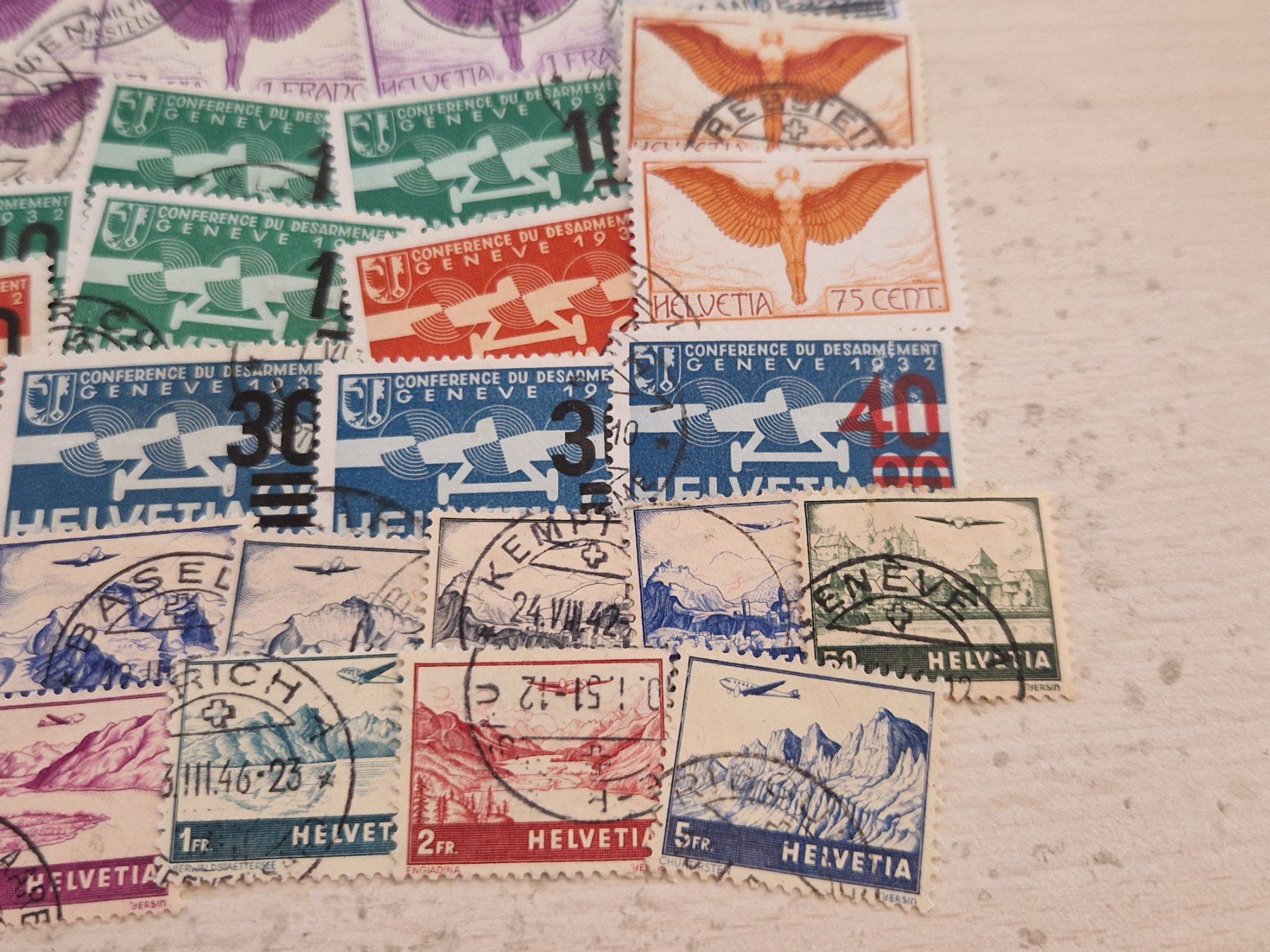 Tutti i francobolli: Ansammlung Flugpost, nicht bestimmt, ab 1.- – Usato da Burgdorf venduto da Glossy01 8