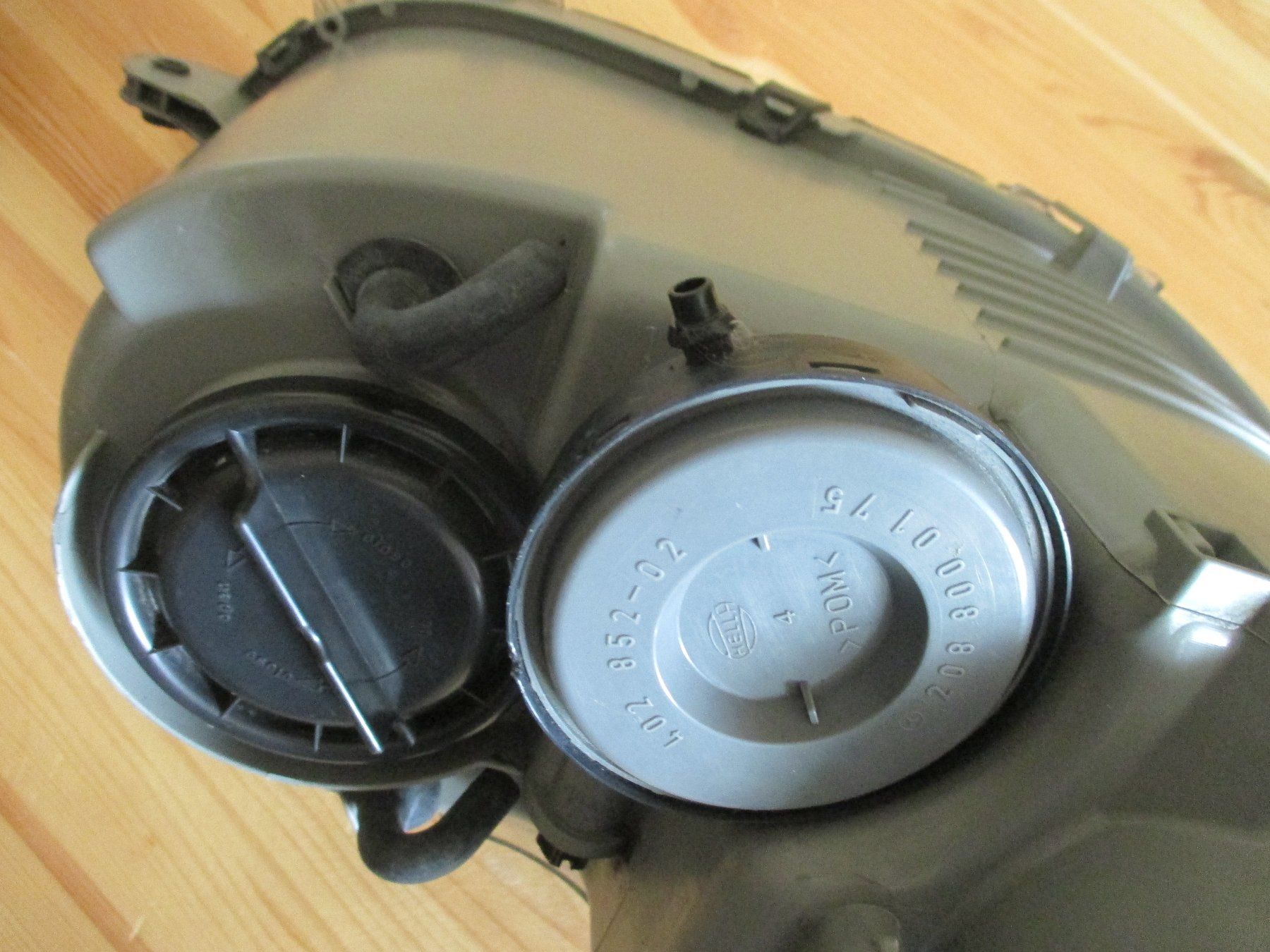 Hella Fari: Hauptscheinwerfer Mercedes CLK W209 – Difettoso da Breitenbach venduto da anti11 2
