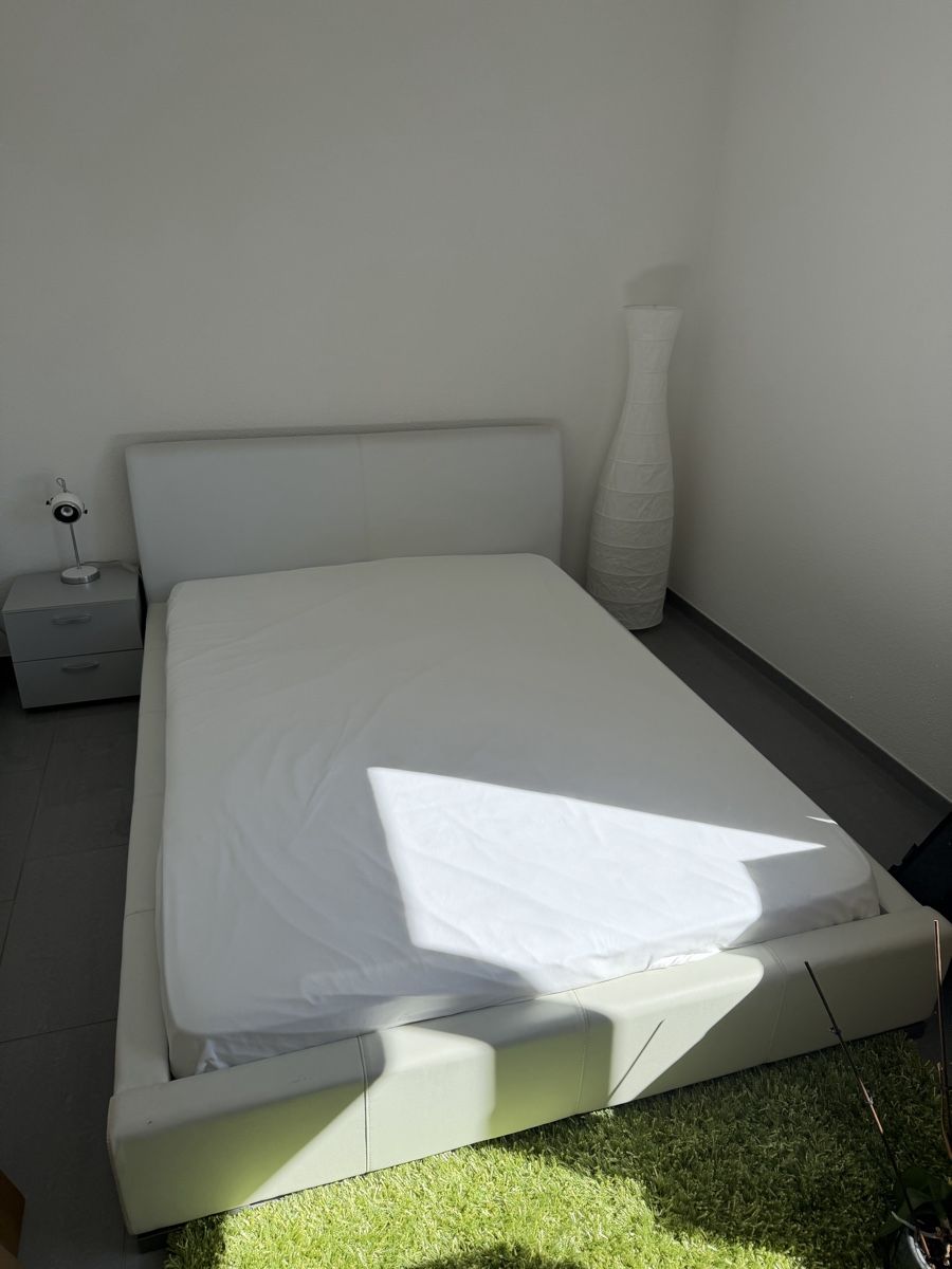 Letti: Bett komplett 140x200cm  – Usato da Eglisau venduto da Freshjive