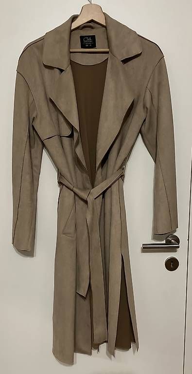 Cappotti: Neuer Trenchcoat in Wildlederoptik Gr. 36 – Usato da Villmergen venduto da supidupi23 1